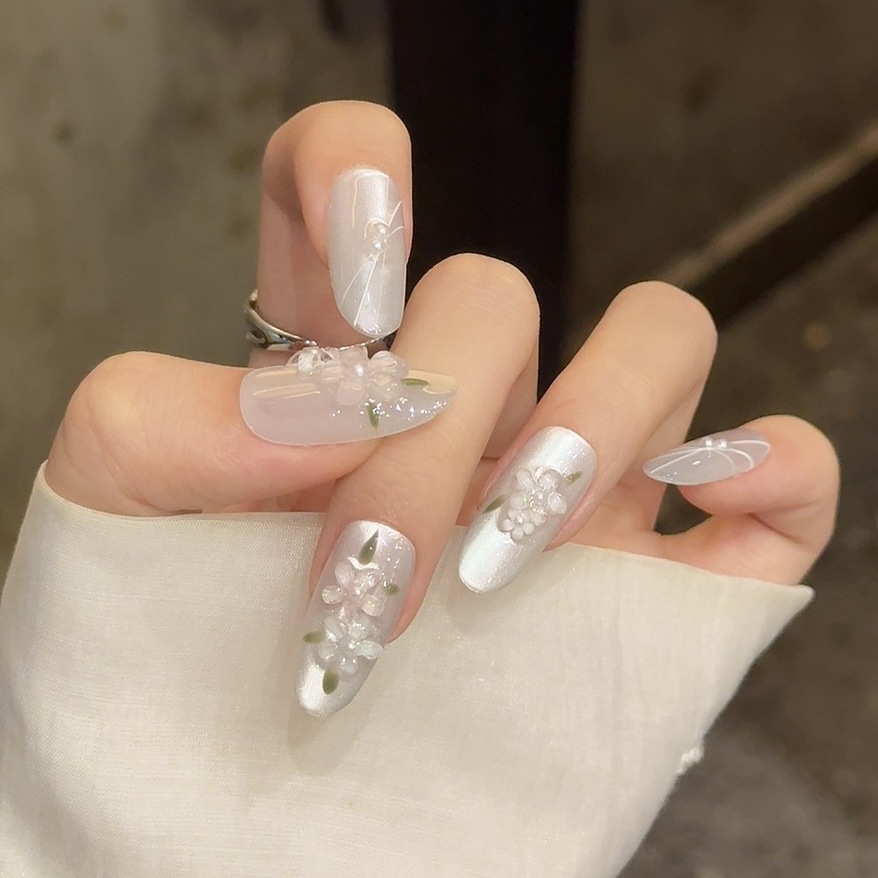 10pcs Glitter Sliver Press On  - Resin Art Flowers 评论和价格