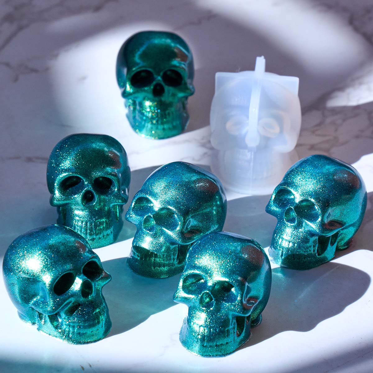 Halloween Ornament Mini Skull  - Resin Art Kit With Molds 评论和价格