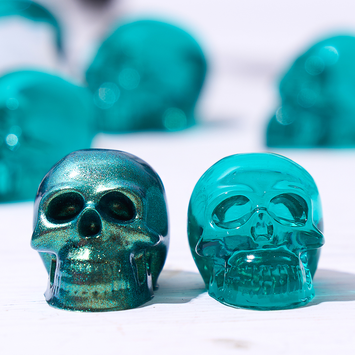 Halloween Ornament Mini Skull  - Resin Art Kit With Molds 评论和价格